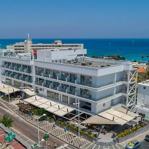 Plaza Hotel Protaras